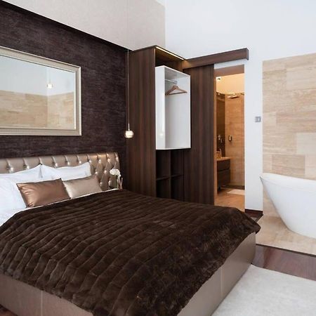 Central Luxy Design Apartment 布达佩斯 外观 照片